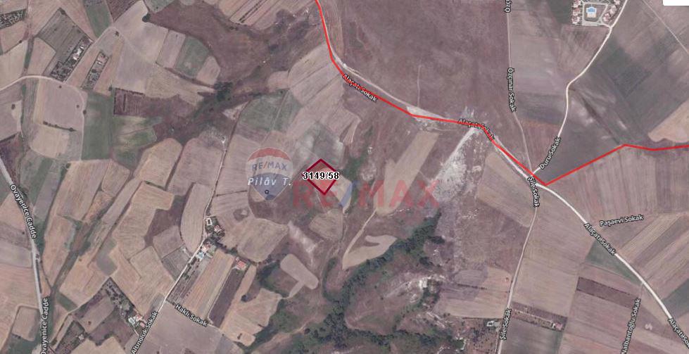 BÜYÜKÇEKMECE CELALİYE'DE YATIRIMLIK 4.074 M2 TARLA