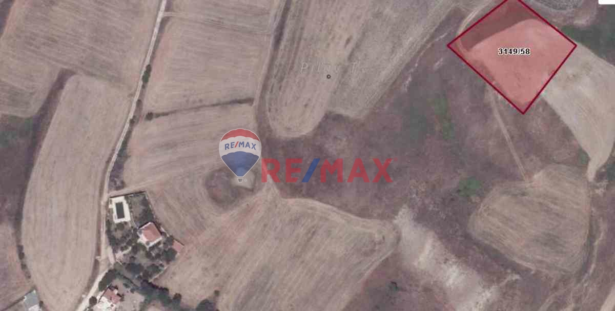 BÜYÜKÇEKMECE CELALİYE'DE YATIRIMLIK 4.074 M2 TARLA