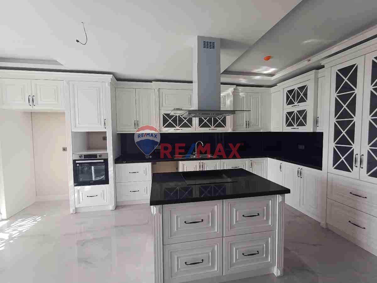 CAN TOWERS'TA, NATA VEGA'YA KOMŞU, KIŞ BAHÇELİ 4,5+1 LÜKS DAİRE!"