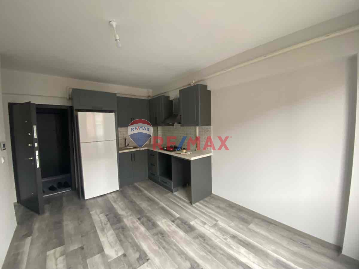 CUMHURİYET MAH DENİZ TARAFINDA 1+1 KİRALIK DAİRE