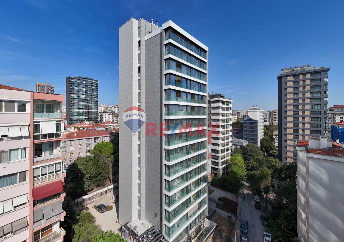 BAĞDAT CADDESİ ÇİFTEHAVUZLAR’DA SATILIK LÜKS 4,5+1 DAİRELER