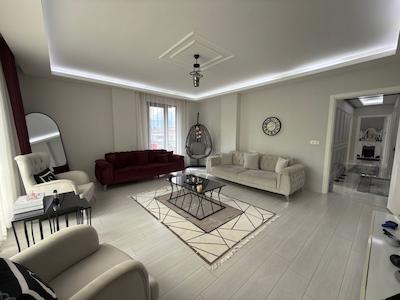 MEVLANA MAH/ACAT SİTESİ SATILIK 3+1 DAİRE