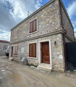 15 ÇEŞME MERKEZDE SIFIR 3+1 SATILIK DUBLEKS VİLLA 