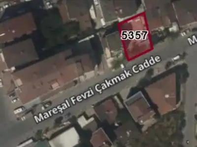 ATAŞEHIR'DE TICARI+KONUT İMARLI CADDE CEPHELI SATILIK ARSA