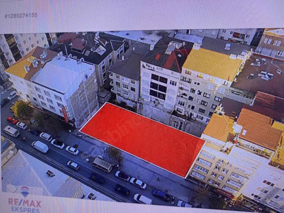 MAHMUTBEY CADDESINE 35 METRE MESAFEDE SATILIK ARSA