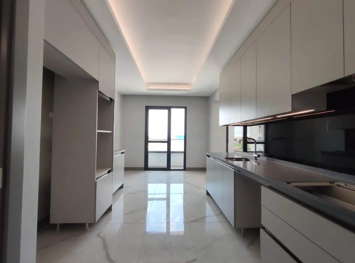 KENT İNCEK ŞEHIR VE MOGAN MANZARALI 3+1 SATILIK DAIRE/ENBATI A.Ş