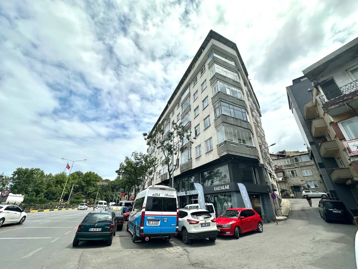 İSKENDERPAŞA MAHALLESİ- GANİTA KARŞISI 3+1 KİRALIK EŞYALI DAİRE