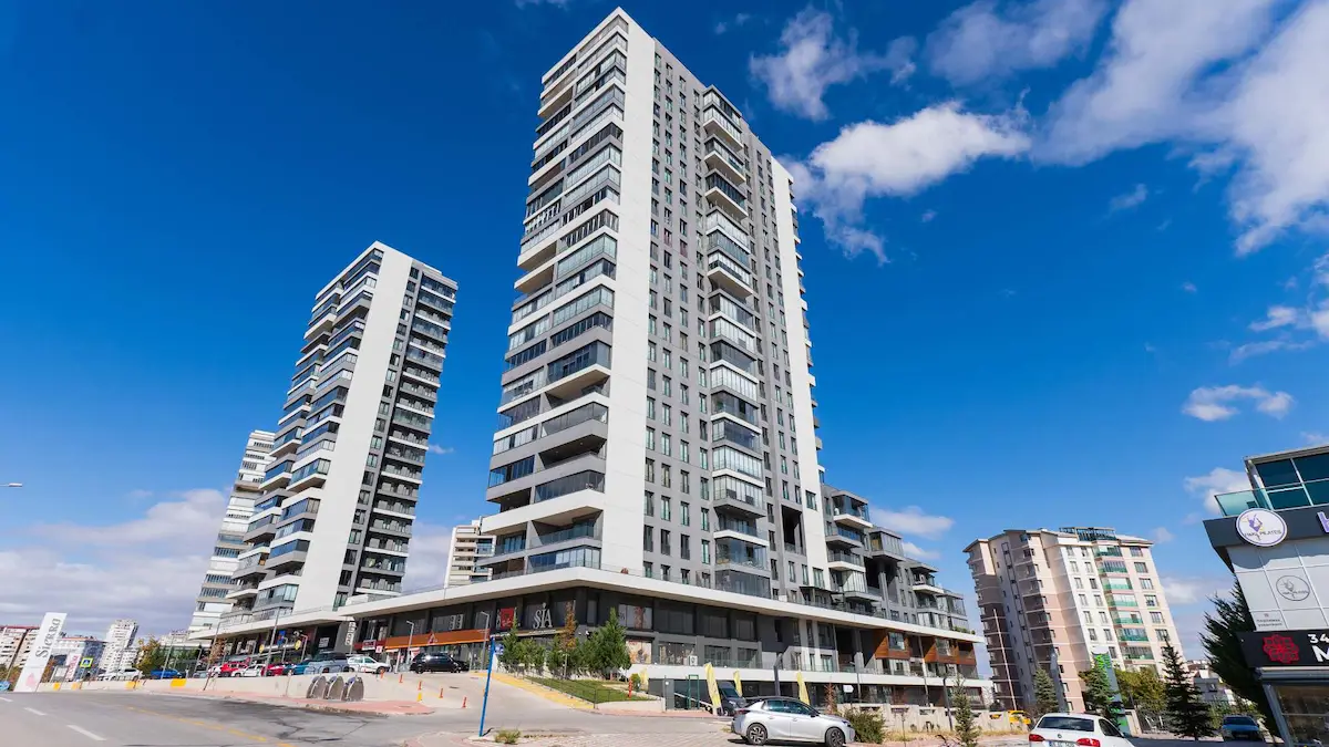 YAŞAMKENT SİERRA KONUTLARINDA 10.KAT 4,5+1 SATILIK DAİRE