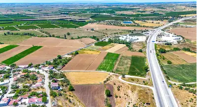 ÇANAKKALE MERKEZ AKÇAPINAR KÖYÜ SATILIK 938 M2 İMARLI ARSA