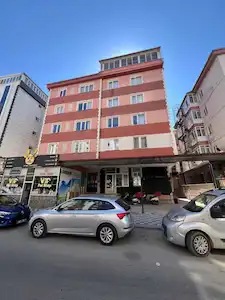 *ERENLER’DE MERKEZI KONUMDA TICARI RUHSATLI SATILIK KOMPLE BINA*