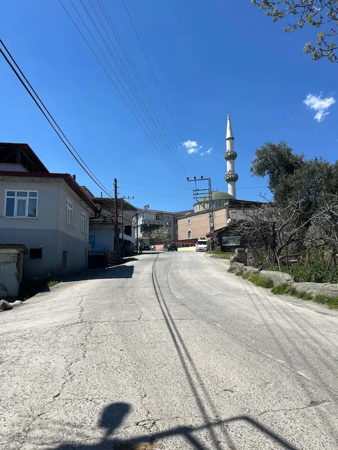 ATAKUM ÇAMLIYAZI’DA YOL KENARI 27 M² BAĞ & BAHÇE – SATILIK