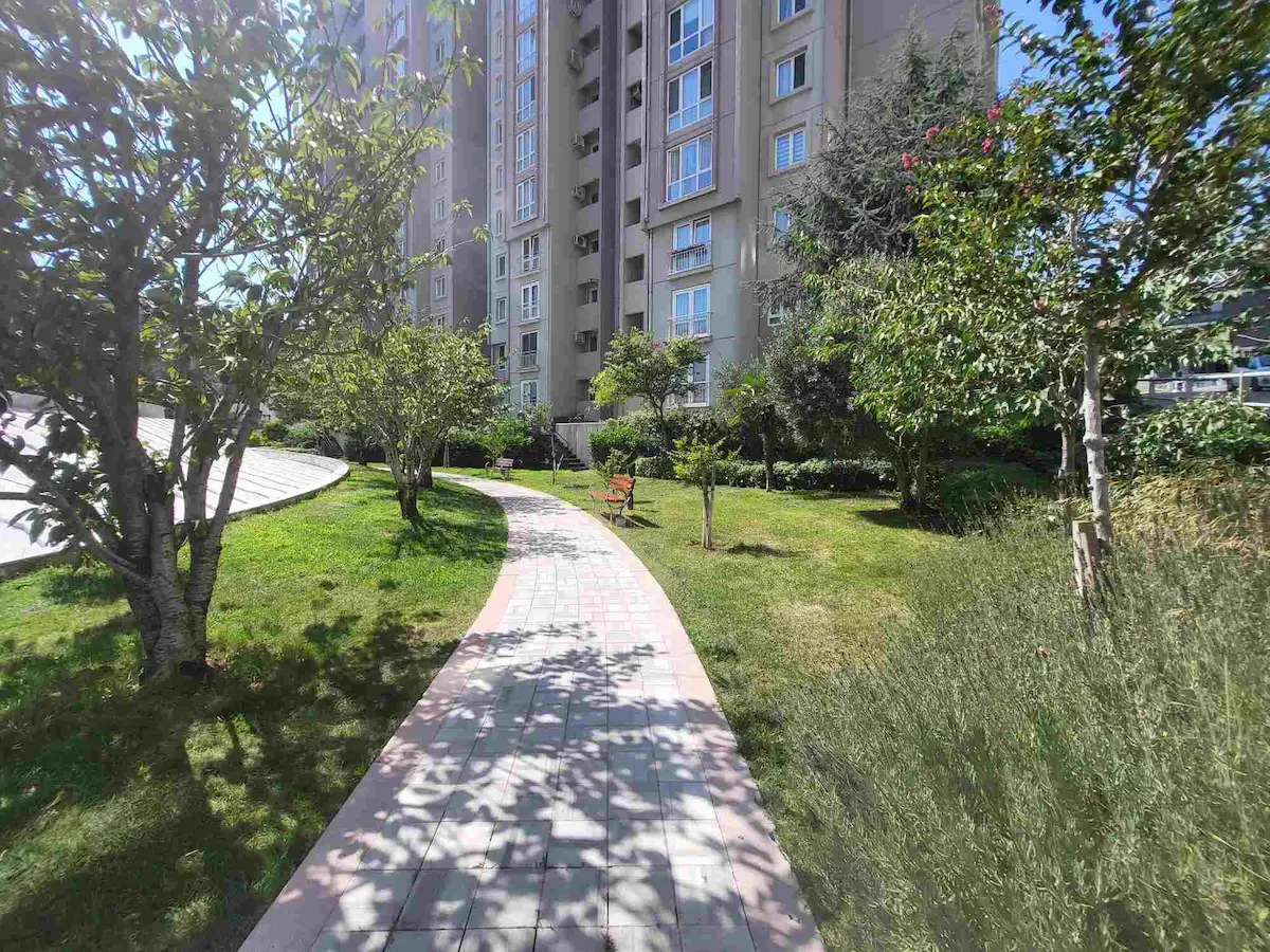 SOYAK YENİŞEHİR KİBELEDE YENİLENMİŞ EŞYALI KİRALIK 2+1 DAİRE