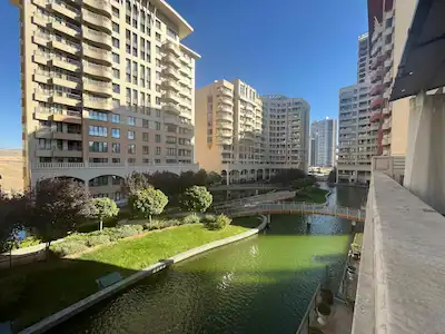 SİNPAŞ ALTIN ORAN YALI EVLERİ’NDE ÖZEL TERASLI 1+1 KİRALIK DAİRE