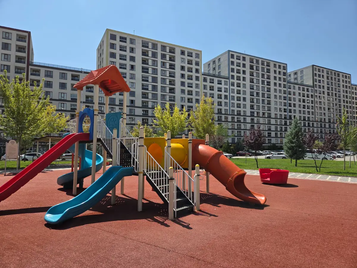 RELAX GÖKSUDA ÖNÜ AÇIK ARAKAT SATILIK 1+1 BOŞ DAİRE