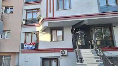 BUCA DEÜ'SINE YÜRÜME MESAF. KIRALIK EŞYALI D.GAZLI 1+1 DAIRE