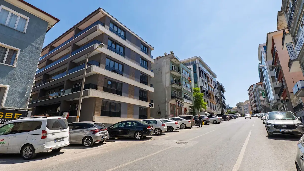 KAVAKLIDEREDE KİRALIK BAHÇE KATI SIFIR DAİRE