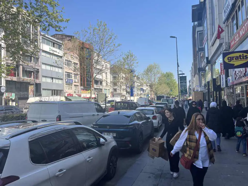 REMAX ASHİLL FATİH FEVZİPAŞA KİRALIK MAĞAZA