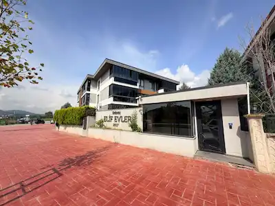 1. CADDE DE KREDIYE UYGUN 3+1 GENIŞ AVANTAJLI DAIRE