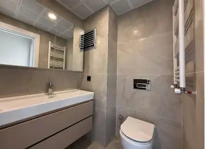 ÇORLU’DA SIFIR BİNADA 2+1 | 2 BANYO | BALKONLU | MERKEZİ ISITMA (PAY ÖLÇER)