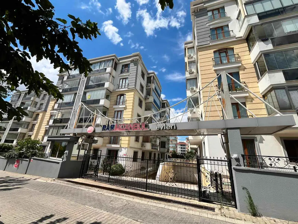 RE/MAX LANDTAN ALI PAŞA MAHALLESINDE SATILIK 3+1 DAIRE