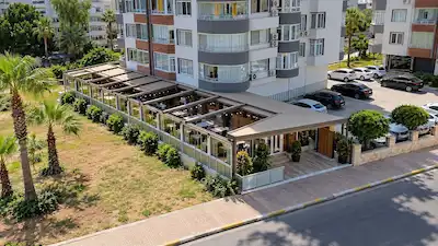 REMAX RİNA'DAN ADNAN MENDERES'TE DENİZ MANZARALI DÜKKAN
