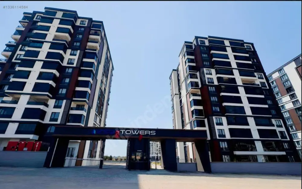REMAX LAND'TEN TEKİRDAĞ/ÇORLU/HÜRRİYET MAH. İZSİZ TOWERS'TA KİRALIK 2+1 DAİRE