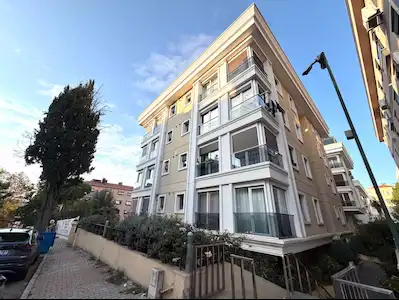 ACIBADEM TANGÖR SİTESİNDE 60 M² BAHÇELİ KİRALIK 3+1 DUBLEKS
