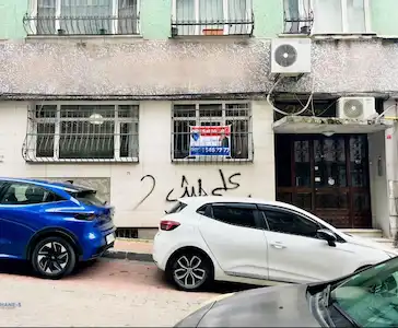 FATIH İSKENDERPAŞA MAH. 2+1 ASANSÖRLÜ HISTORIA AVM YAKINI