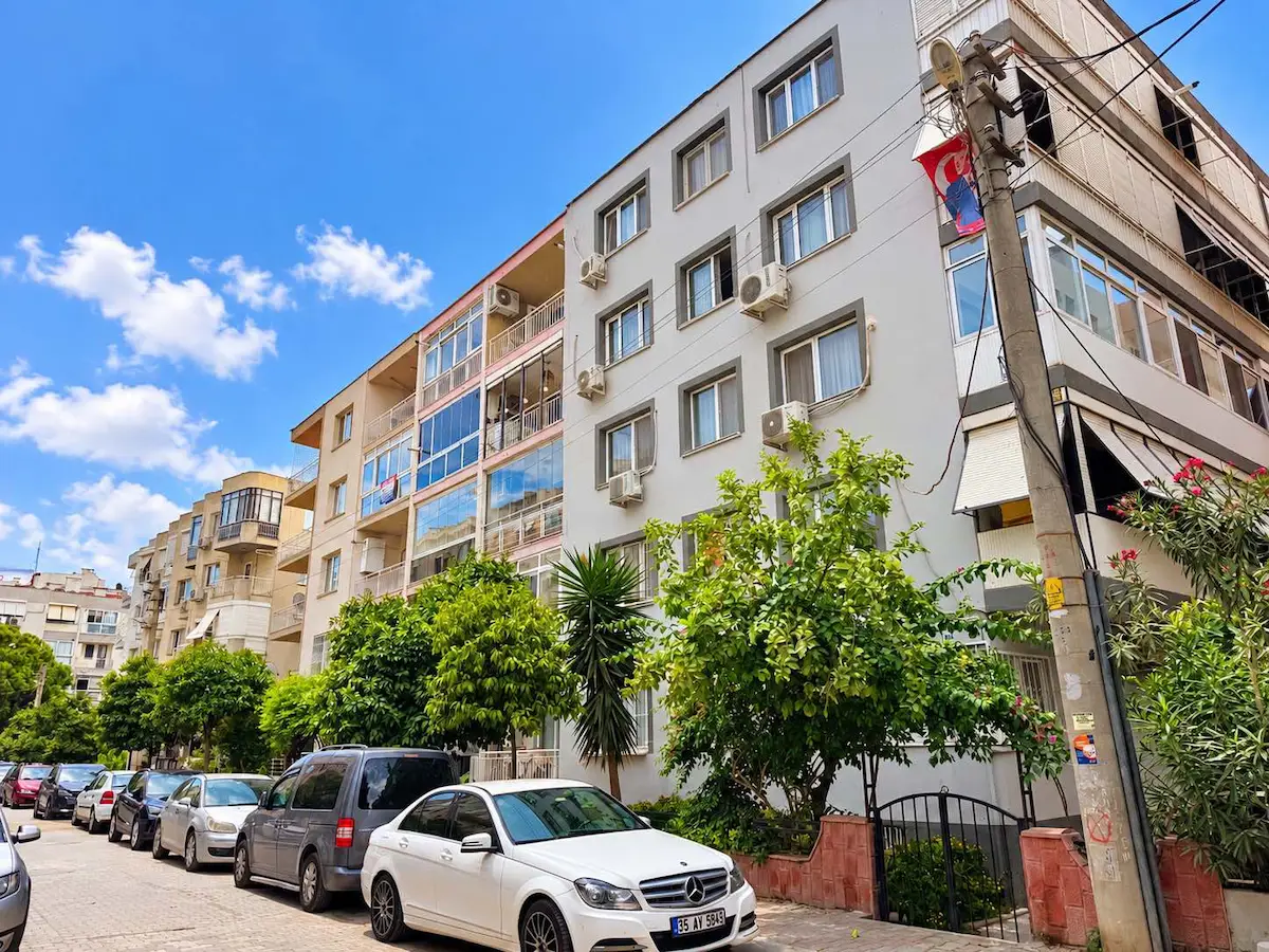 BAHRİYE ÜÇOK’TA 3+1 | 115 M² NET | BALKONLU | 2 WC | KREDİYE UYGUN