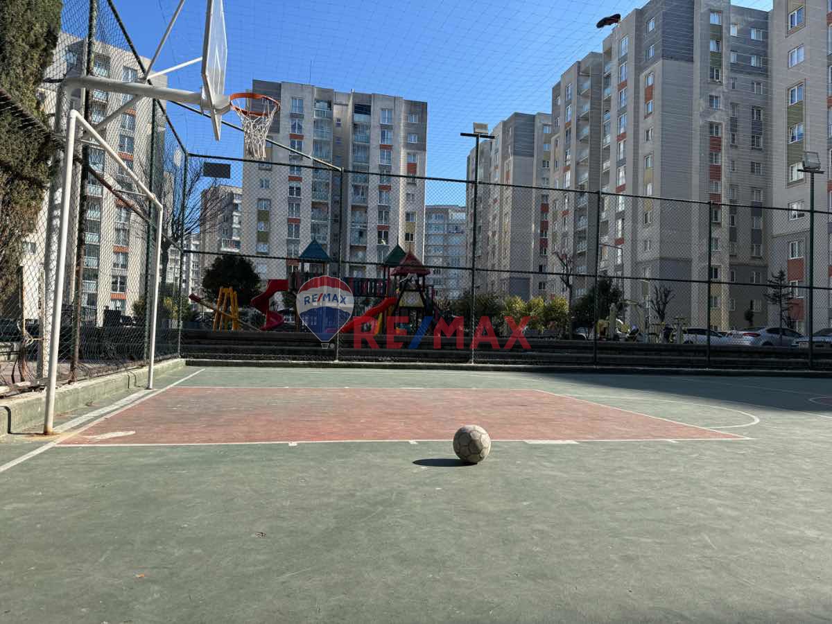 SAĞLIK KENT SİTESİNDE BOYALI YENİLENMİŞ KİRALIK DAİRE