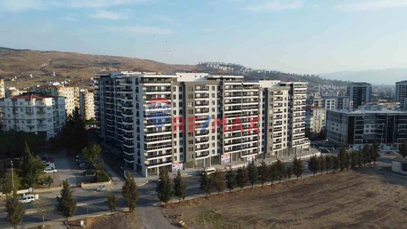 İZMIR ULUKENT'TE KIRALIK DÜKKAN