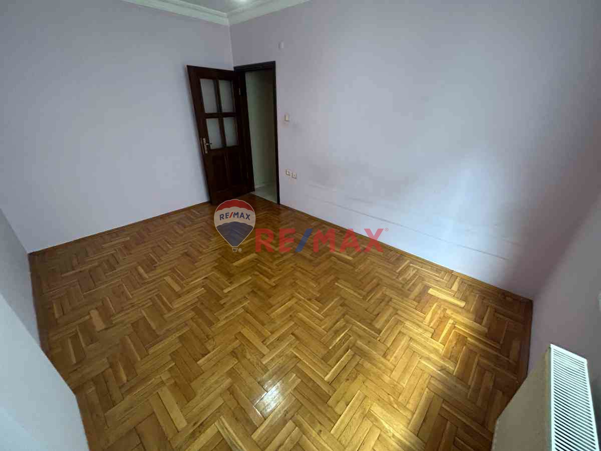 ATAŞEHIR HISARKENT SITESI SATILIK ARA KAT 3+1