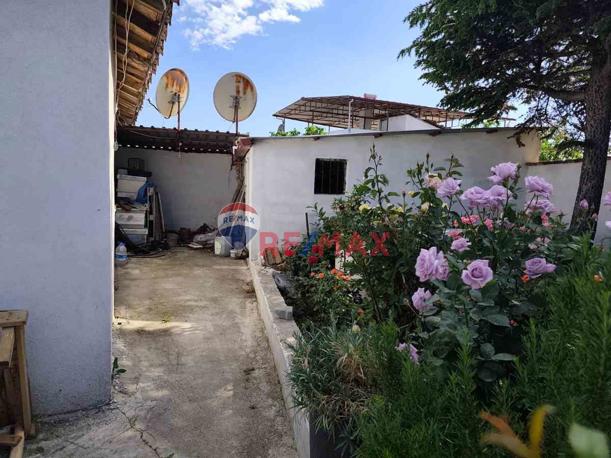 EDREMİT YAYLAÖNÜ MAH.'DE SATILIK MÜSTAKİL EV