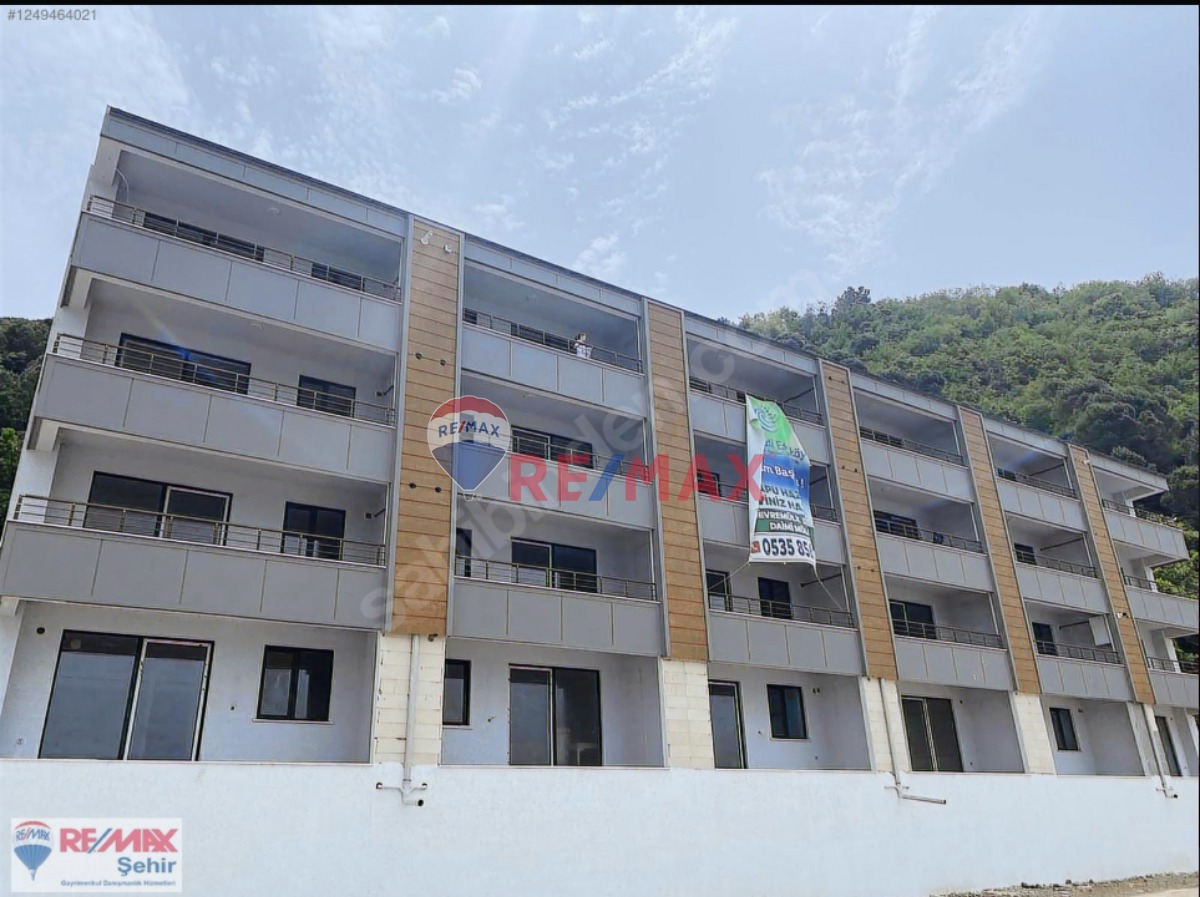 RE/MAX ŞEHİR'DEN YALOVA ESENKÖY'DE SATILIK DENİZ MANZARALI DAİRE