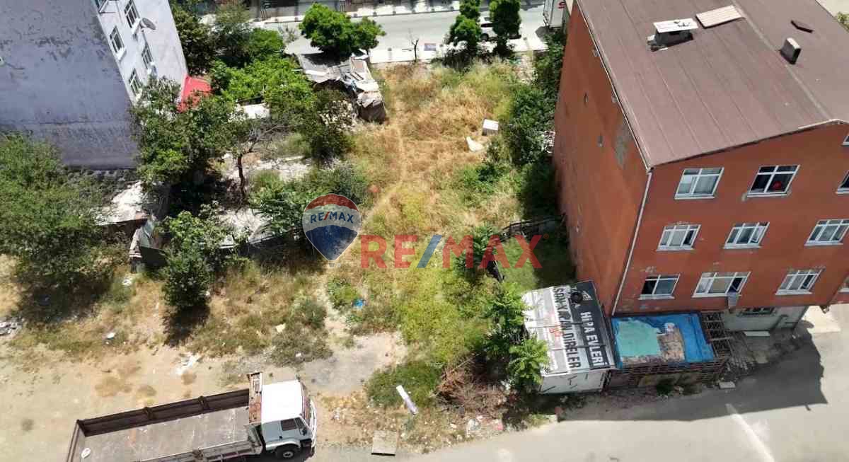 SANCAKTEPE SARIGAZI EMEK MH. 422 M2 KONUT İMARLI SATILIK ARSA