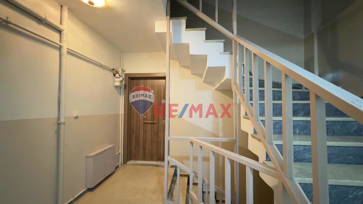 NİŞANCI MAH.DE METROBÜSE YÜRÜME MESAFESİNDE  SATILIK 2+1 DAİRE İÇİ (BOŞ)