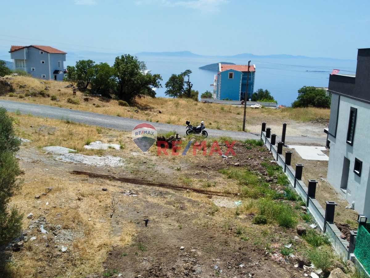 REMAX/İLYADA BİMEYKO ANAYOLALTI DÜZ BÖLGE MÜKEMMEL ARSA