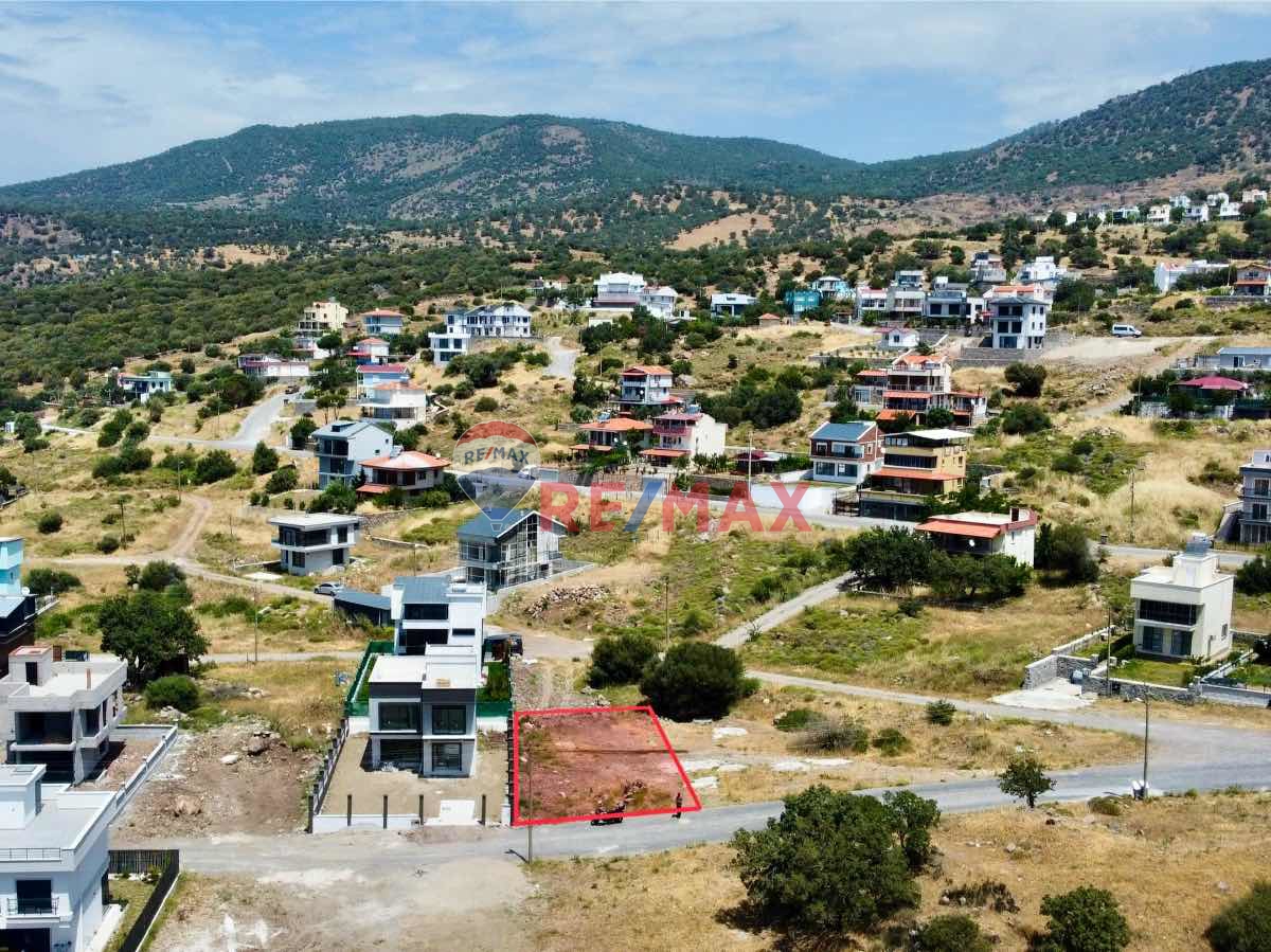 REMAX/İLYADA BİMEYKO ANAYOLALTI DÜZ BÖLGE MÜKEMMEL ARSA