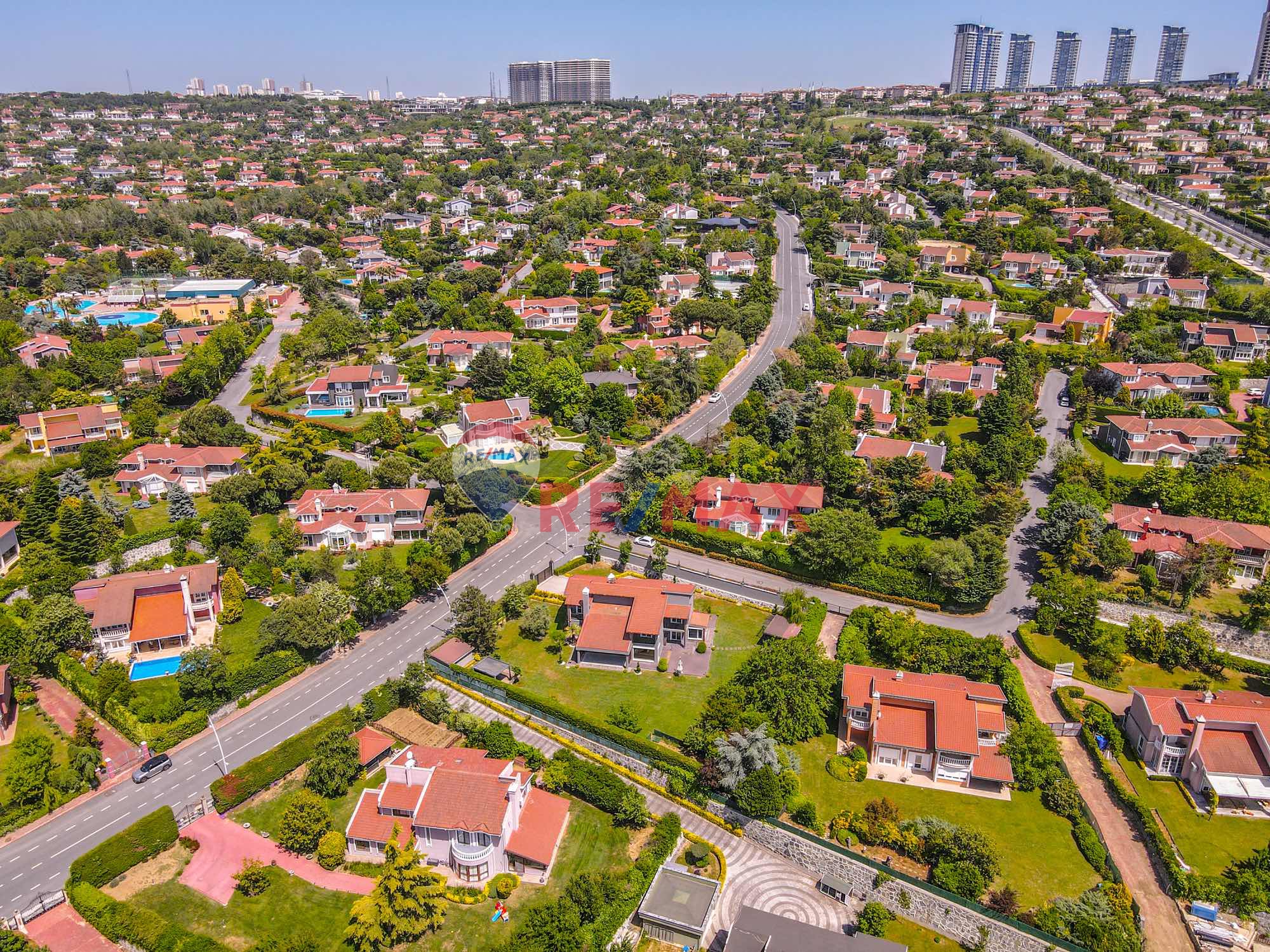 ALKENT YEDİTEPE SATILIK FULL TADİLATLI BÜYÜTÜLMÜŞ S1 TİP VİLLA