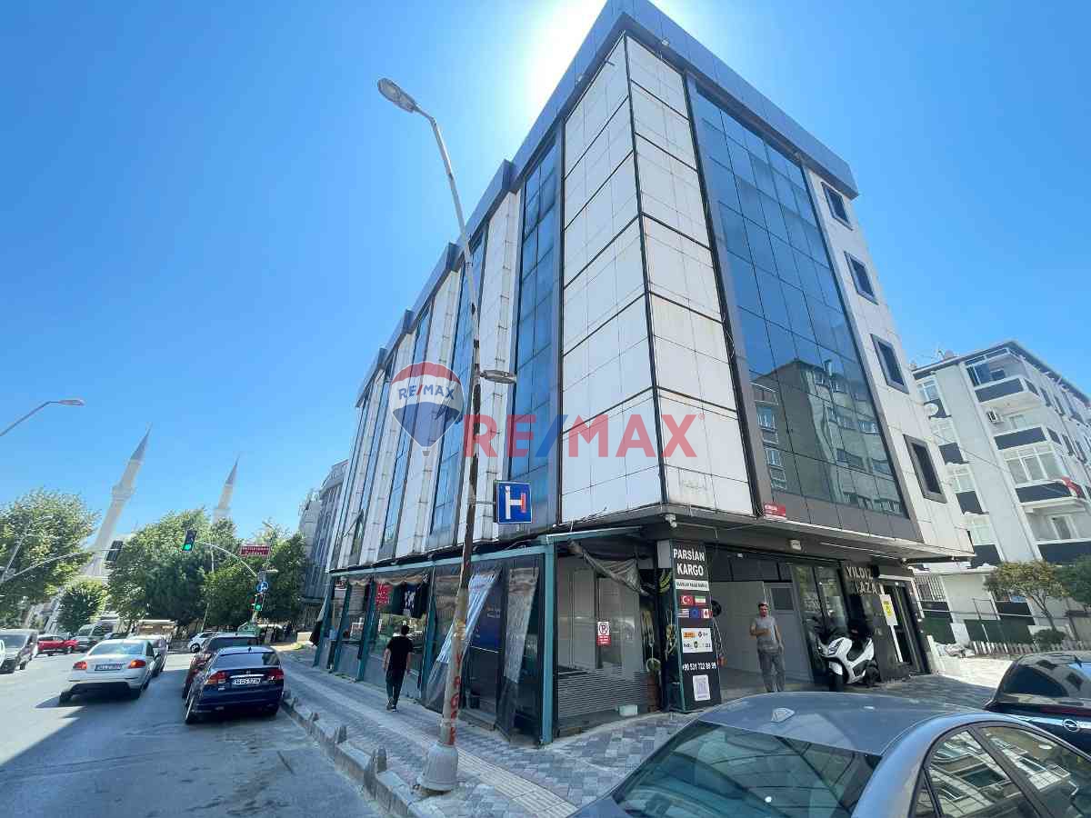 BAHÇELIEVLER ÇOBANÇEŞME,DE IMALATA UYGUN KIRALIK IŞ HANI KATI