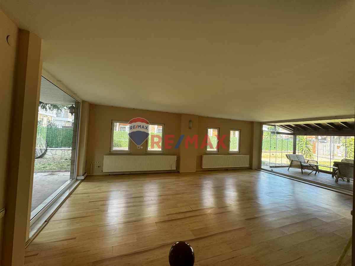 ATAKUM SAHİLİNDE AYRICALIKLI VE PRESTİJLİ YAŞAM! REMAX GÖKHAN