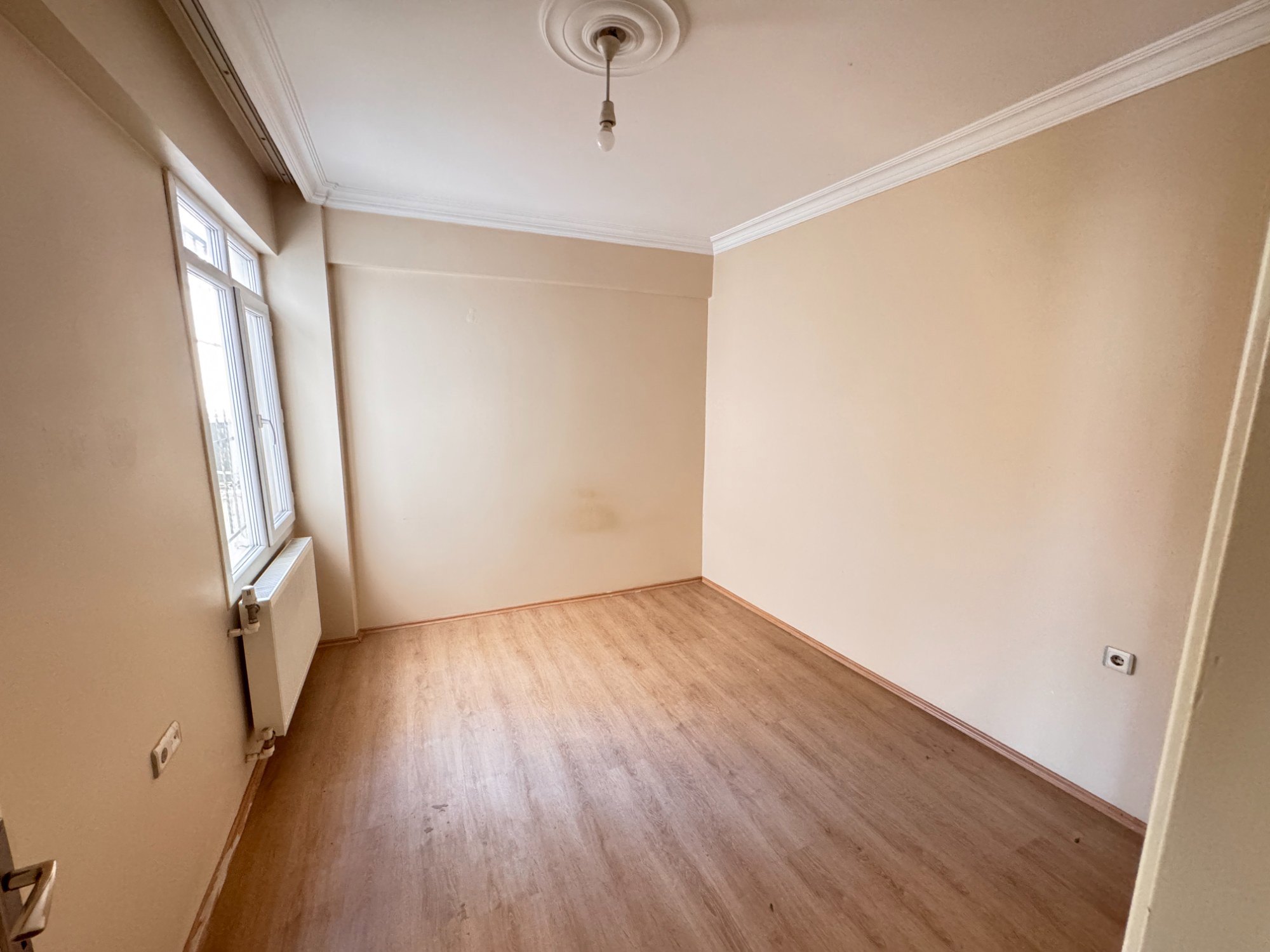 BALÇOVADA EŞYASIZ KIRALIK 2+1 ASANSÖRLÜ, JEOTERMALLI, TERASLI