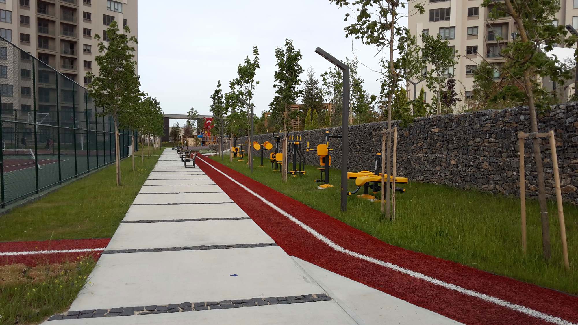 İNCEK  ATABİLGE  SİTESİNDE  3.5+1  KİRALIK  BOŞ  DAİRE