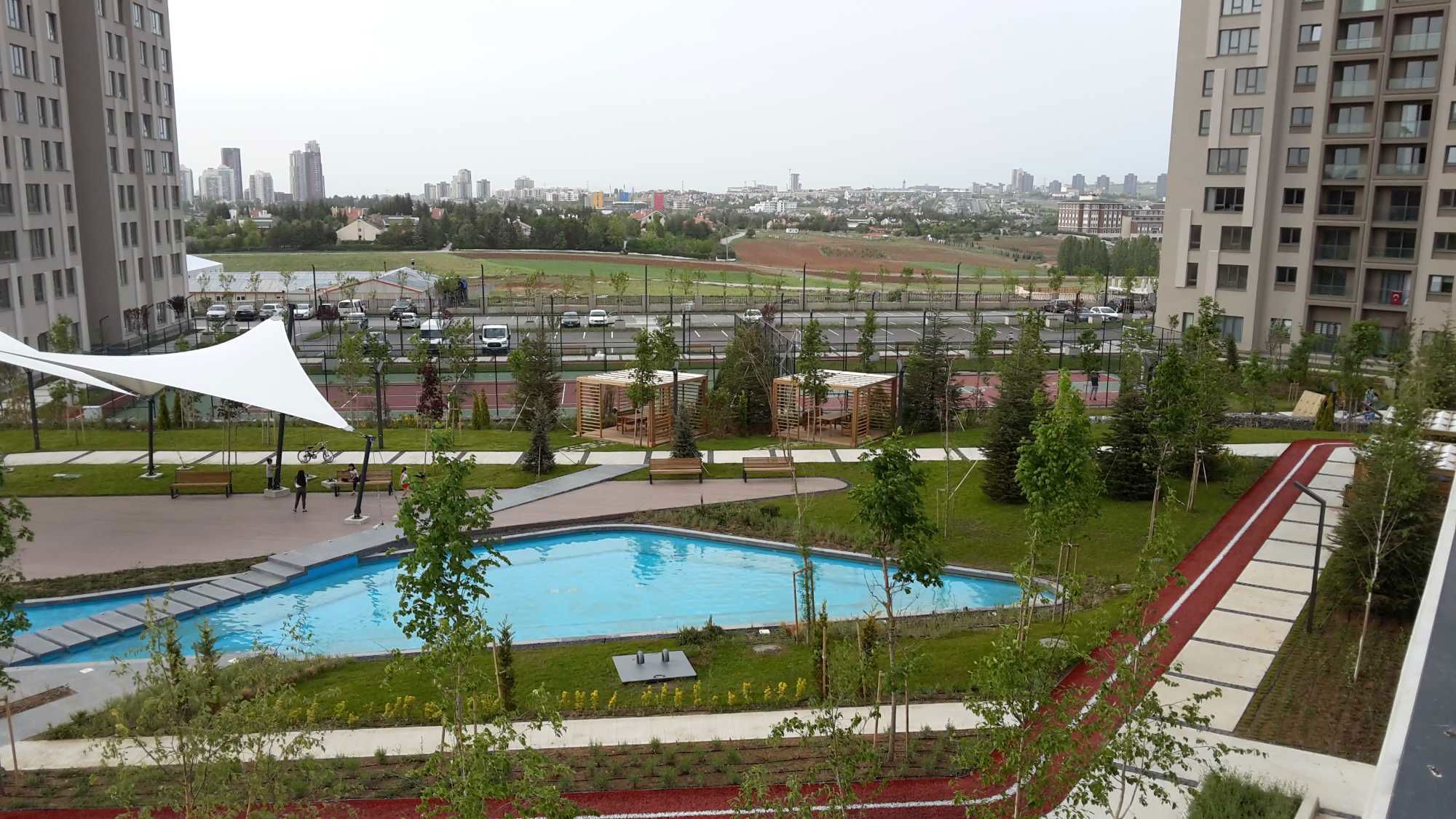 İNCEK  ATABİLGE  SİTESİNDE  3.5+1  KİRALIK  BOŞ  DAİRE