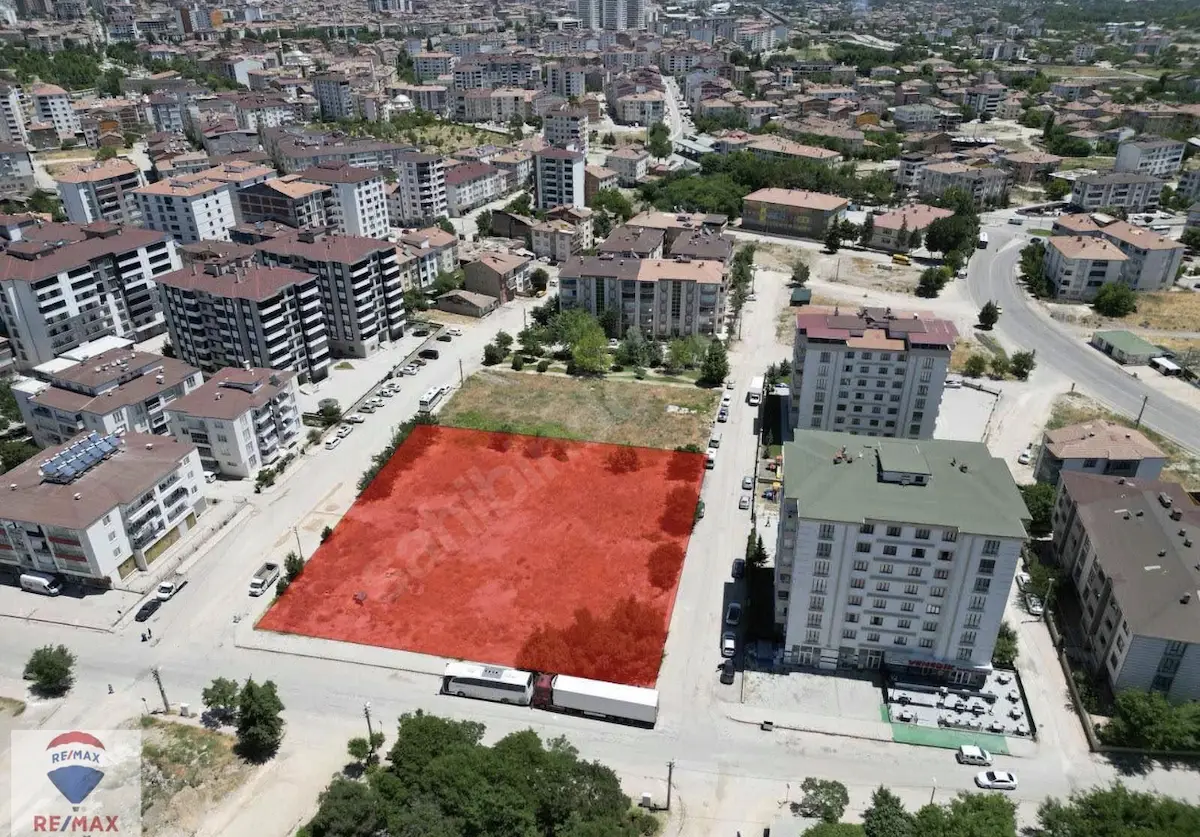 REMAX DOĞUDAN SÜRSÜRÜDE SATILIK ARSA HİSSESİ