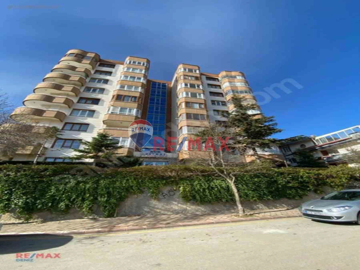 ÇANKAYA DİKMEN'DE SİTEDE YAPILI VADİ MANZARALI 3+1 SATILIK DAİRE