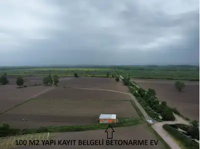 SAKARYA ADAPAZARI YEŞİLYURT TA YOLA CEPHELİ SATILIK TARLA VE EV