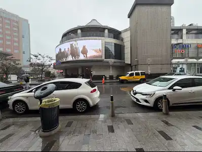 BAKIRKÖY ZEYTINLIK FIŞEKHANE CADDE ÜZERI SATILIK IŞYERI