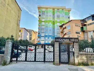 PENDIKTE METROYA YAKIN GÜVENLIKLI SITEDE 45 M² SATILIK OFIS