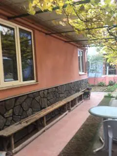 İZMİT YENİŞEHİR'DE 1+1 (70M2) KİRALIK BAHÇELİ DAİRE